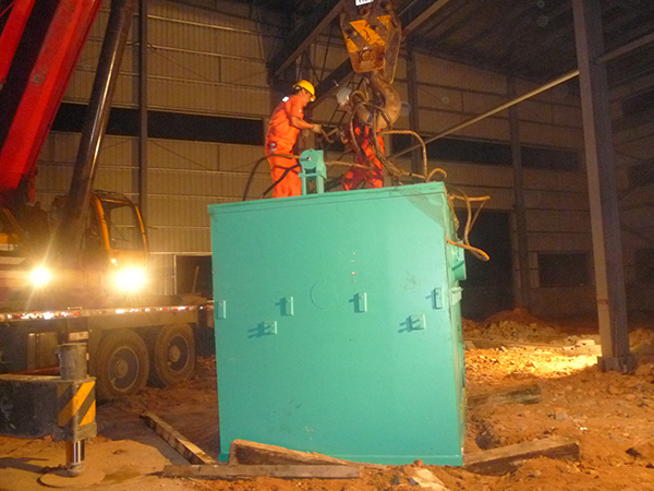 大件設(shè)備吊裝過(guò)程中需要注意什么?該如何順利完成整個(gè)吊裝過(guò)程！