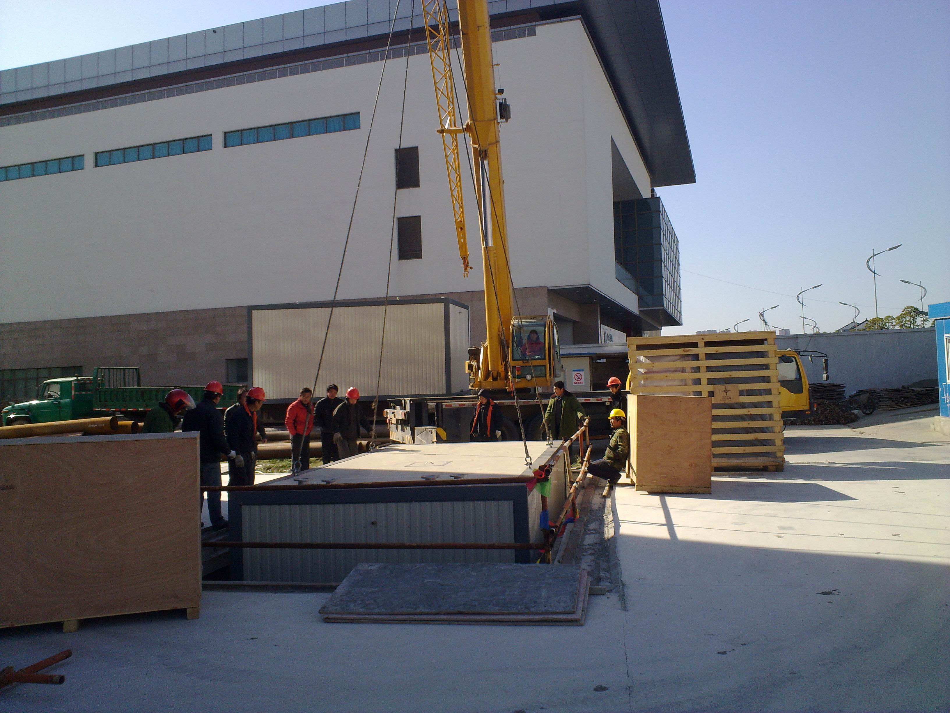 為什么要選擇專業(yè)的設備吊裝搬運公司？