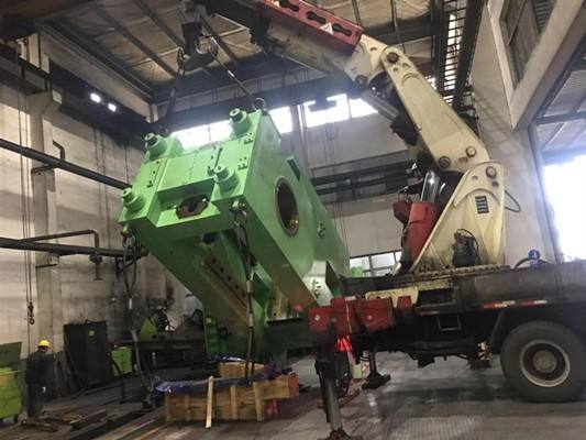 無錫設備吊裝公司告訴您為什么叉車是安全起吊的理想選擇？